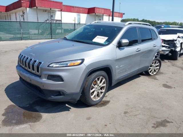 1C4PJLCS1HW507606 Jeep Cherokee Latitude Fwd
