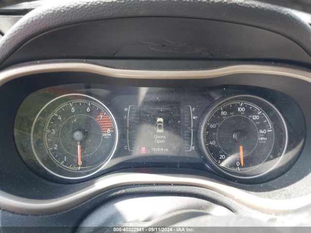1C4PJLCS1HW507606 Jeep Cherokee Latitude Fwd