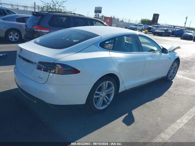 2013 TESLA MODEL S 5YJSA1CP9DFP22627 Photo 3