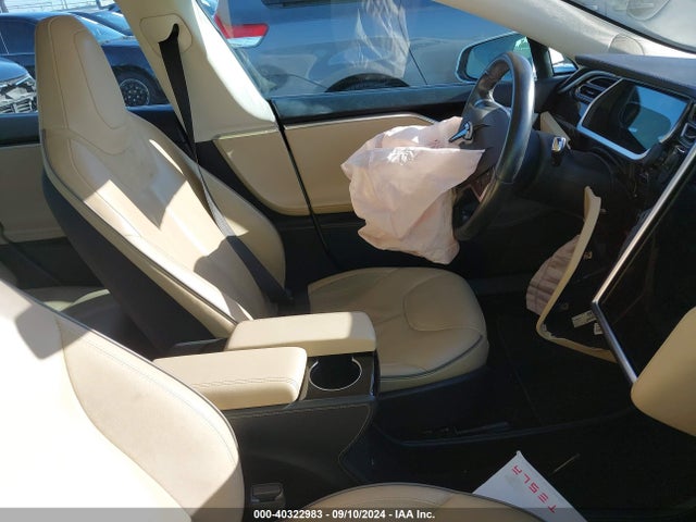 2013 TESLA MODEL S 5YJSA1CP9DFP22627 Photo 4