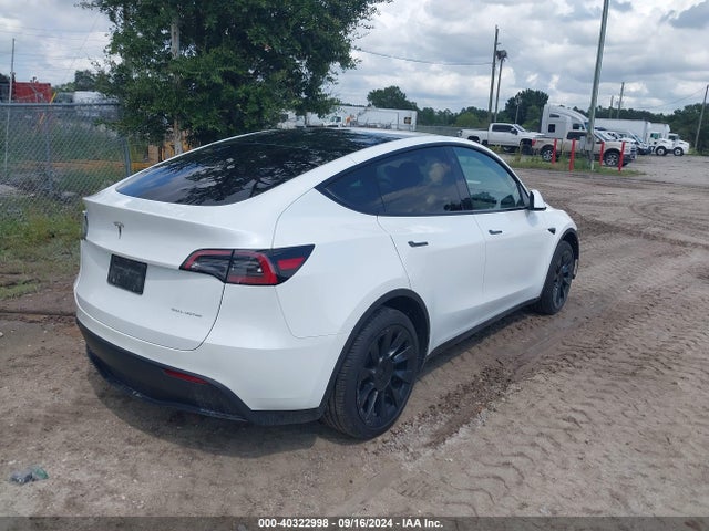 2023 TESLA MODEL Y 7SAYGAEE3PF589584 Photo 3