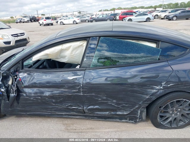 Tesla Model 3 Rear-wheel Drive 2024 5YJ3E1EA8RF725236 Image 13