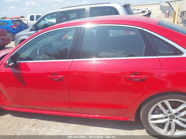 WAUEAAF41RN014554 Audi A4 Premium Plus 45 Tfsi S Line Quattro S Tronic
