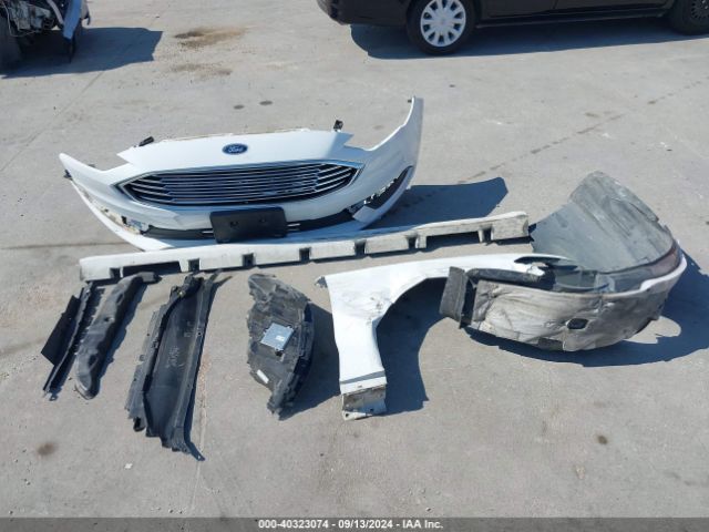 3FA6P0H75JR227022 Ford FUSION SE