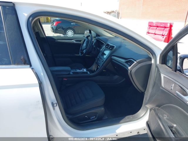 3FA6P0H75JR227022 Ford FUSION SE