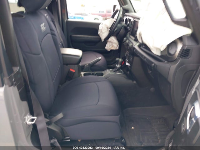 1C4GJXAG3NW111825 Jeep Wrangler Sport S 4x4