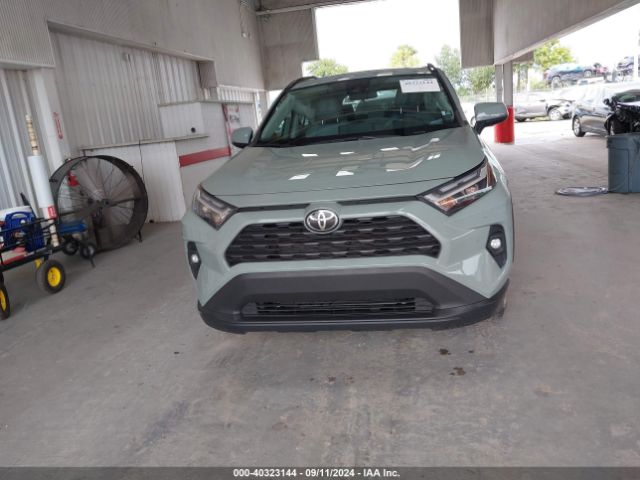 2T3C1RFV1NW233177 Toyota Rav4 Xle Premium