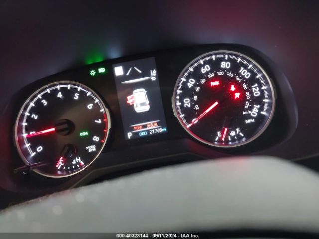 2T3C1RFV1NW233177 Toyota Rav4 Xle Premium