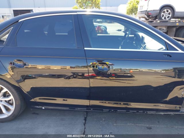 WAUENAF4XKN011484 Audi A4 45 Premium
