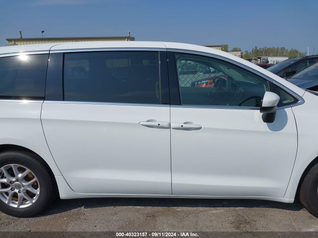 2C4RC1CG5PR568158 Chrysler Voyager Lx