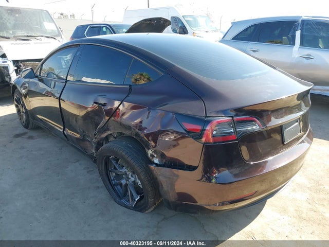 2023 TESLA MODEL 3 5YJ3E1EA8PF691361 Photo 2