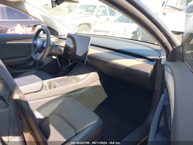 2023 TESLA MODEL 3 5YJ3E1EA8PF691361 Photo 4