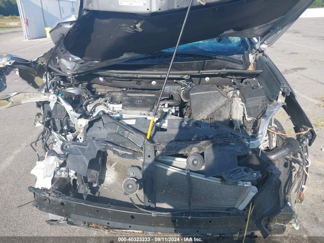 Toyota RAV4 LE 2016 2T3BFREV9GW430180 Image 10