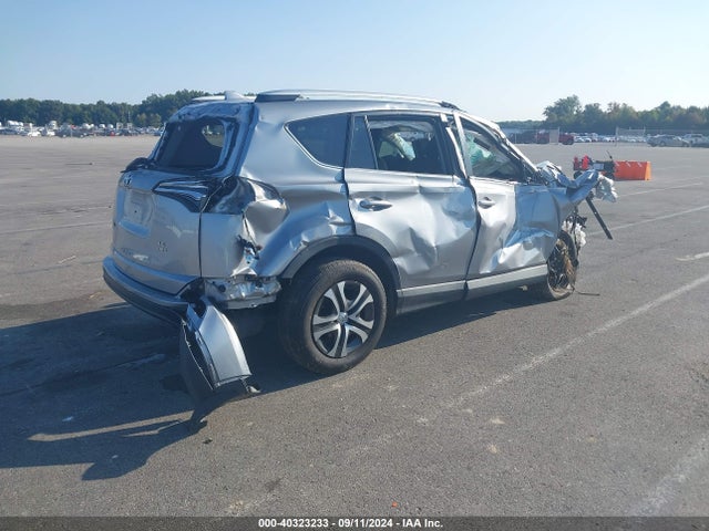 Toyota RAV4 LE 2016 2T3BFREV9GW430180 Image 4