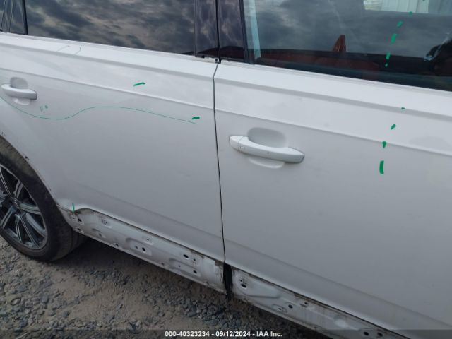 WA1LHAF7XHD046336 Audi Q7 2.0t Premium