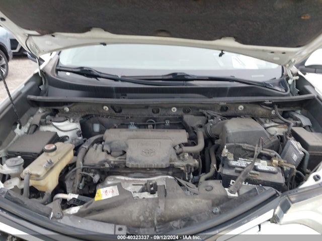 Toyota Rav4 Xle 2017 JTMWFREV3HJ104893 Image 10