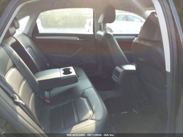 1VWAT7A39FC005599 Volkswagen Passat 1.8t Wolfsburg Edition