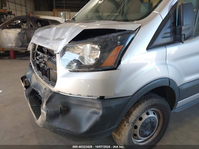 Ford Transit-250 2016 1FTYR3XM5GKA43461 Image 19