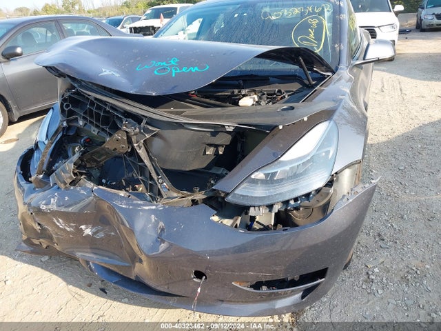 2022 TESLA MODEL 3 5YJ3E1EB9NF117065 Photo 5