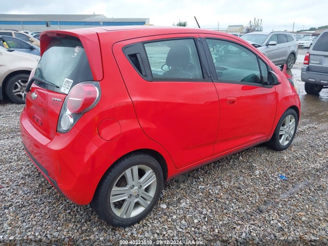 Chevrolet Spark 1lt Cvt 2015 KL8CD6S90FC761501 Image 4