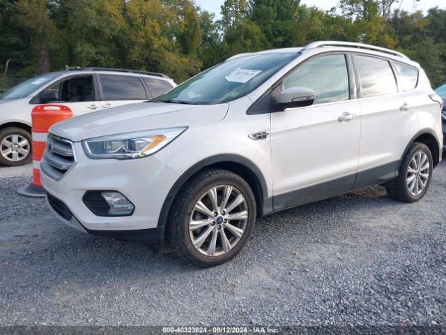 2018 FORD ESCAPE 1FMCU9J9XJUB20090 Photo 1