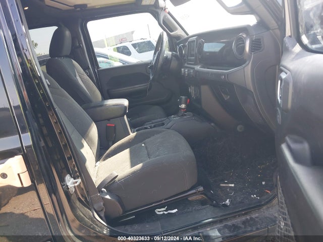1C4HJXDG4KW619409 Jeep Wrangler Unlimited Sport Altitude 4x4