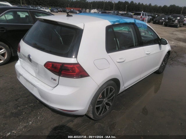 3VW217AU2FM027283 Volkswagen Golf Tsi Se 4-door