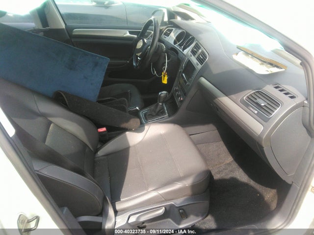 3VW217AU2FM027283 Volkswagen Golf Tsi Se 4-door
