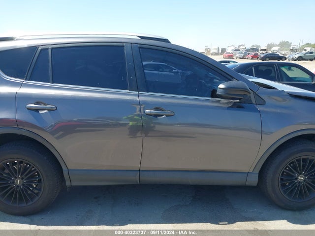 Toyota RAV4 LE 2018 JTMZFREV1JJ732695 Image 14
