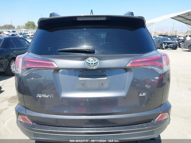 Toyota RAV4 LE 2018 JTMZFREV1JJ732695 Image 17
