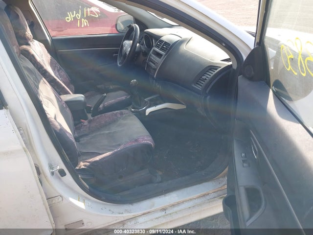 2011 MITSUBISHI OUTLANDER SPORT JA4AP3AU0BZ002746 Photo 4