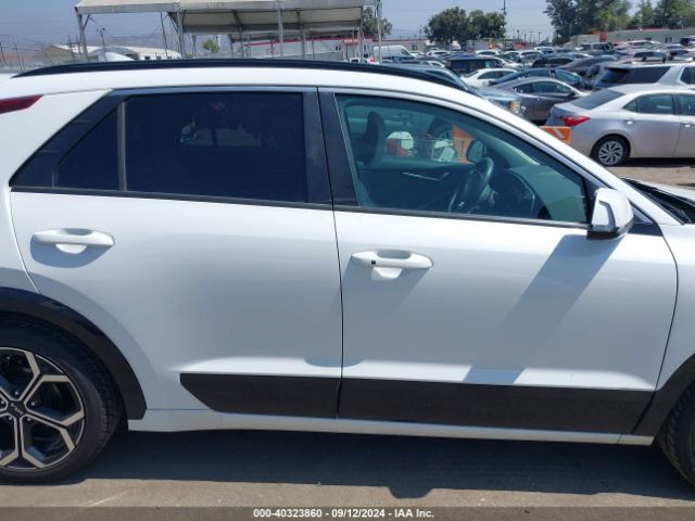 KNDCR3LE3P5046186 KIA Niro Ex Touring
