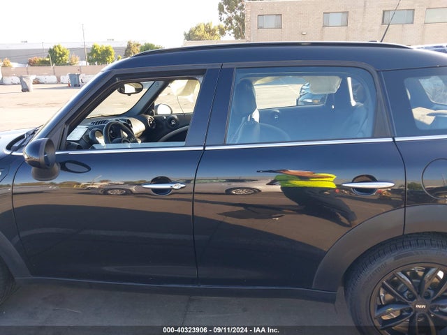 Mini Countryman Cooper 2016 WMWZB3C56GWR48224 Image 14