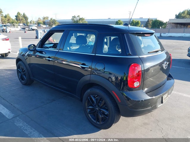 2016 MINI COUNTRYMAN WMWZB3C56GWR48224 Photo 2