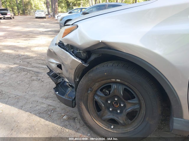 Toyota RAV4 LE 2017 2T3BFREV5HW656721 Image 6