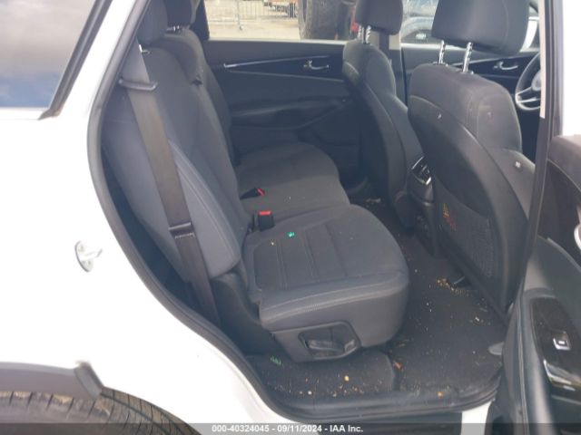 5XYPG4A58HG302668 KIA Sorento 3.3l Lx