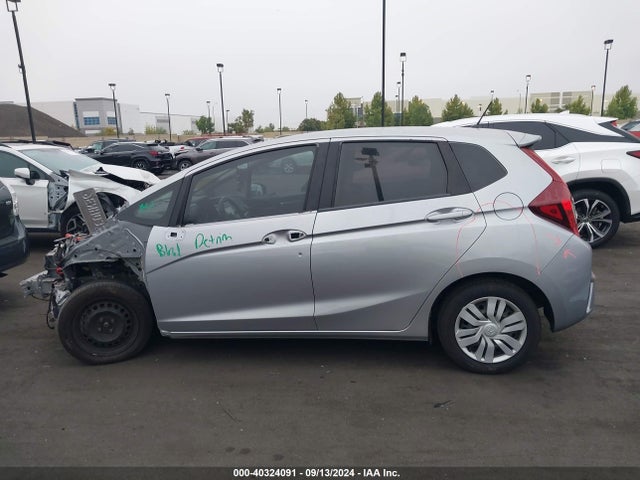 Honda FIT LX 2017 JHMGK5H54HS001608 Image 15
