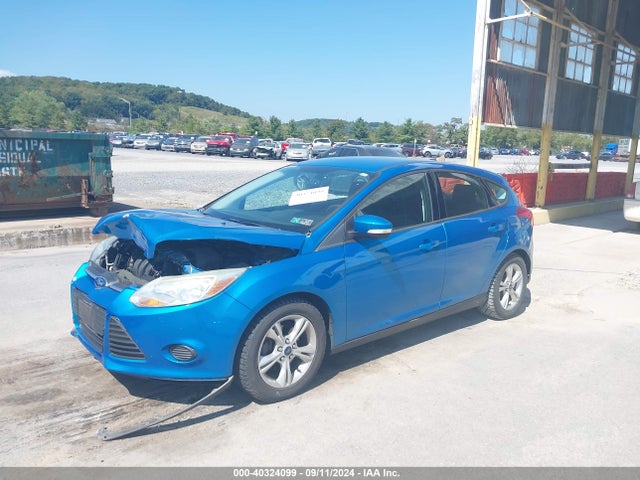 Ford FOCUS SE 2014 1FADP3K26EL404686 Image 2