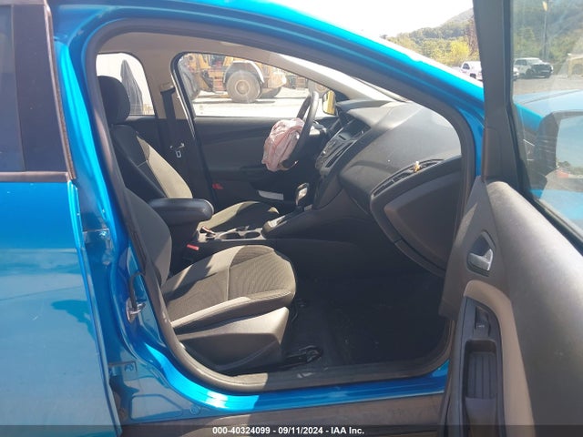 Ford FOCUS SE 2014 1FADP3K26EL404686 Image 5