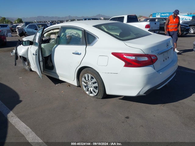 Nissan Altima 2.5 S 2017 1N4AL3AP4HN353726 Image 3