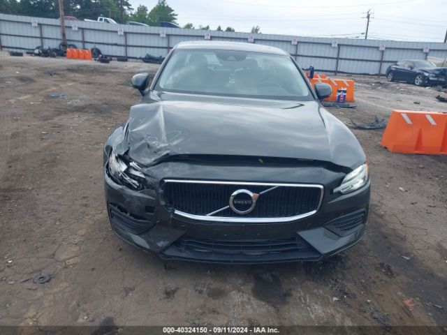7JR102FK6LG037026 Volvo S60 T5 Momentum