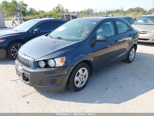 Chevrolet Sonic Ls Auto 2014 1G1JA5SH9E4151039 Image 2