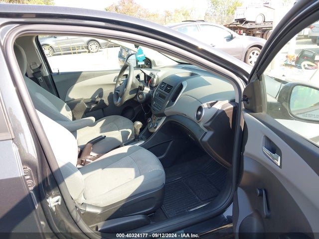 Chevrolet Sonic Ls Auto 2014 1G1JA5SH9E4151039 Image 5