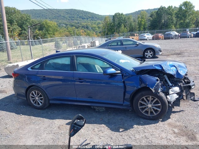 Hyundai SONATA SE 2018 5NPE24AF5JH599329 Image 13