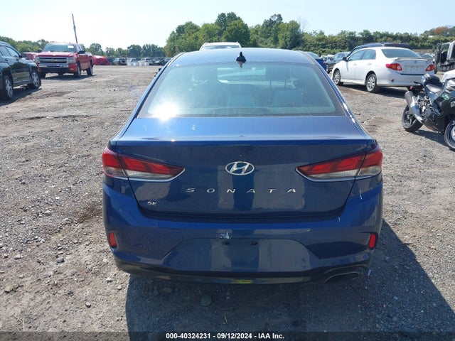 Hyundai SONATA SE 2018 5NPE24AF5JH599329 Image 16