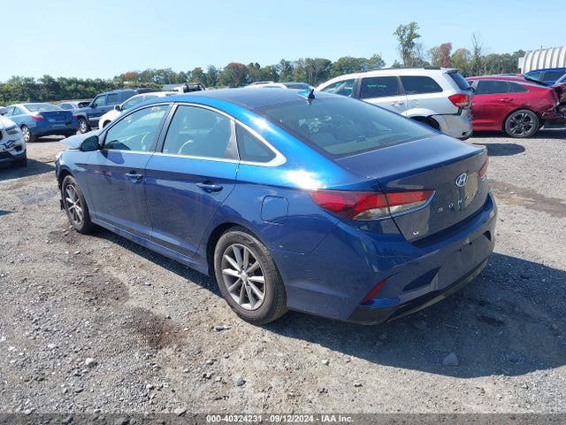 Hyundai SONATA SE 2018 5NPE24AF5JH599329 Image 3
