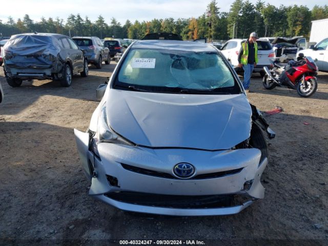 JTDKBRFUXJ3585087 Toyota Prius Two