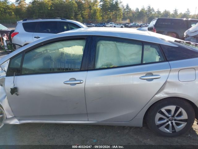JTDKBRFUXJ3585087 Toyota Prius Two