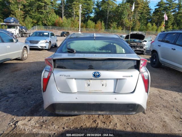 JTDKBRFUXJ3585087 Toyota Prius Two