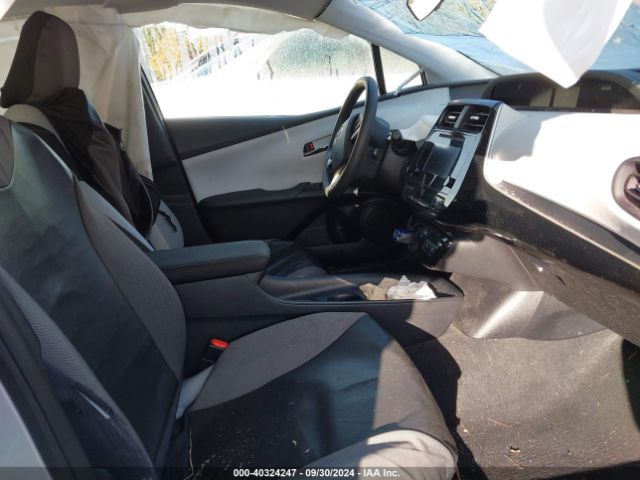 JTDKBRFUXJ3585087 Toyota Prius Two